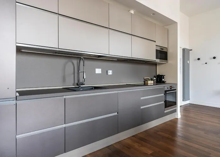 Διαμέρισμα San Marco Black Luxury Con Terrazzo E Parcheggio Su Richiesta