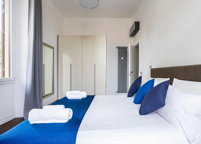 San Marco Black Luxury Con Terrazzo E Parcheggio Su Richiesta Διαμέρισμα